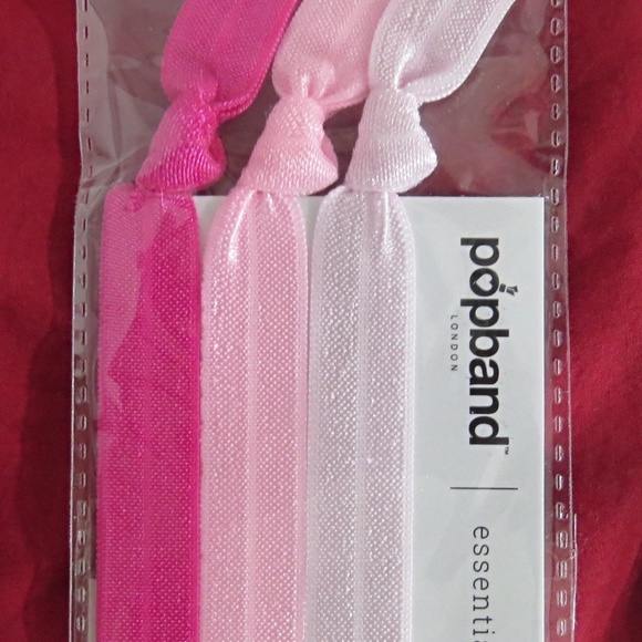 6 Packages of Popbands Hair Ties (22 bands total) For the Price of 1 package. - Picture 6 of 9